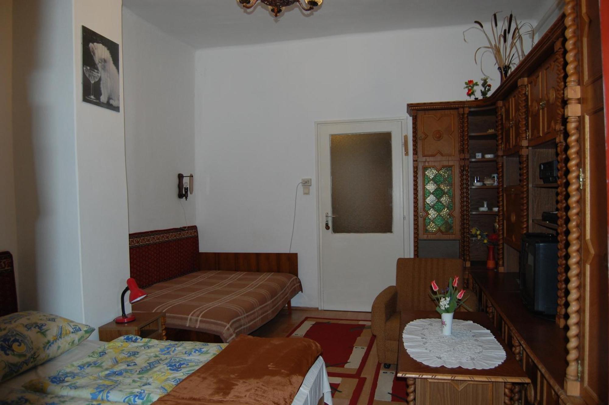 Zach Klara Utcai Apartman Visegrad Room photo