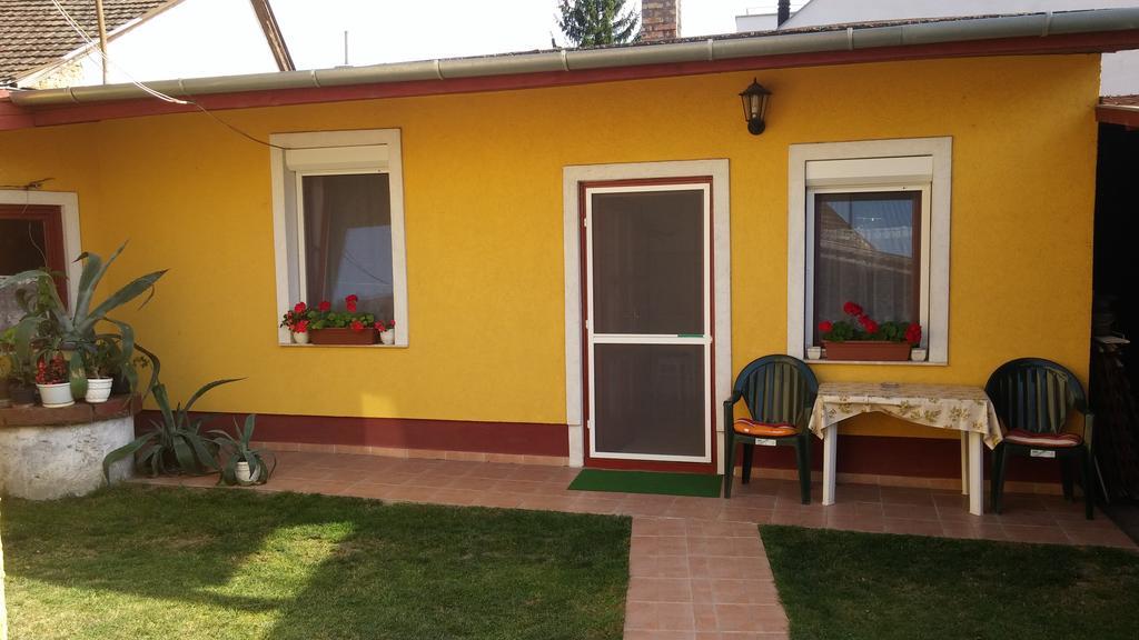 Zach Klara Utcai Apartman Visegrad Exterior photo